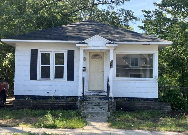 Property at 255 W Summit Ave, Muskegon Heights, MI 49444, 2 beds, 1 bath