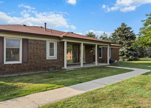 Property at 15031 Pilgrim Ct, Shelby Twp, MI 48315, 2 beds, 2.5 baths