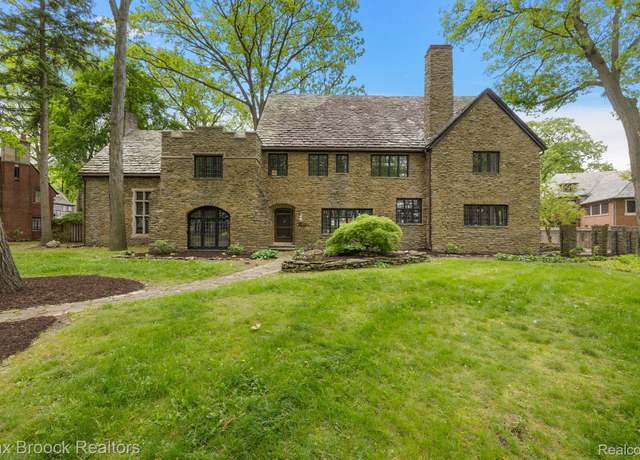 Property at 19551 Burlington Dr, Detroit, MI 48203, 8 beds, 5.5 baths