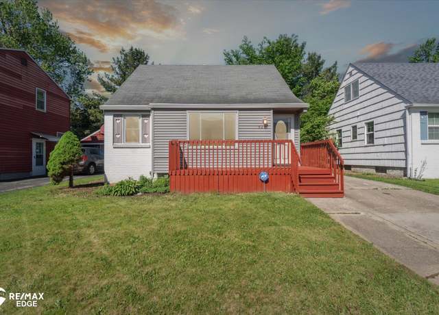 Property at 526 S Meade St, Flint, MI 48503, 3 beds, 1.5 baths