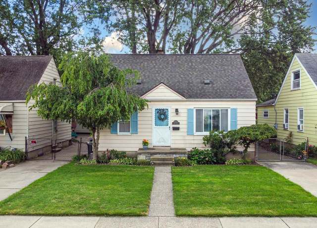 Property at 21004 Bon Heur St, St Clair Shores, MI 48081, 2 beds, 1.5 baths