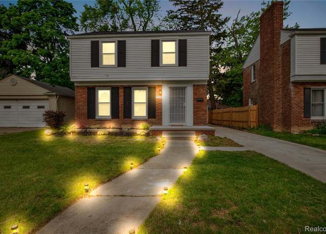 Property at 17591 Edinborough Rd, Detroit, MI 48219, 3 beds, 3.5 baths
