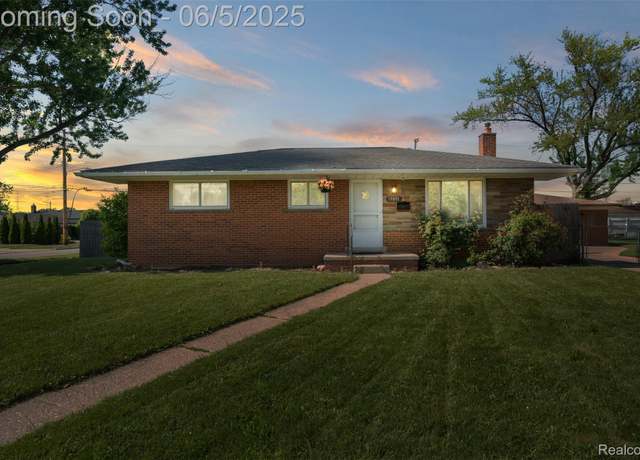 Property at 13011 Chippewa Dr, Warren, MI 48088, 3 beds, 1.5 baths