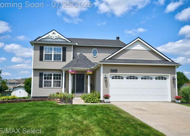 Property at 1467 Manistee Dr, Grand Blanc, MI 48439, 3 beds, 2.5 baths