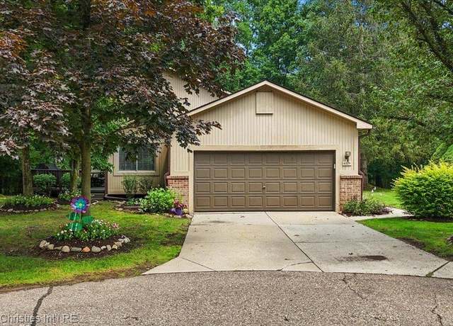 Property at 6329 Brookview Ln, West Bloomfield Charter Township, MI 48322, 3 beds, 3 baths
