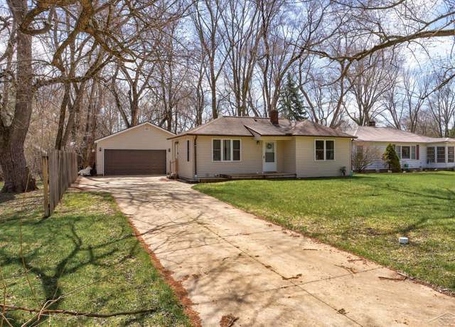 Property at 9 W Wyllys Ct, Midland, MI 48640, 2 beds, 1 bath