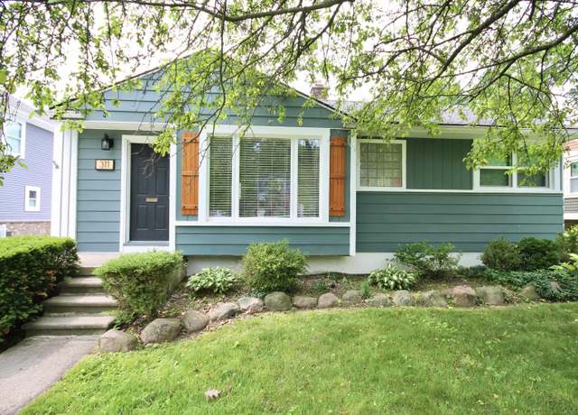 Property at 311 Royal Ave Ave, Royal Oak, MI 48073, 3 beds, 1.5 baths