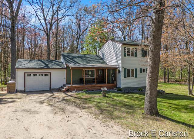 Property at 1695 Simonelli Rd, Muskegon, MI 49445, 4 beds, 2 baths