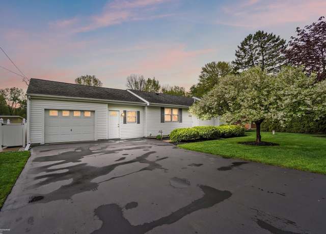 Property at 2725 W Temperance Rd, Temperance, MI 48182, 3 beds, 2 baths