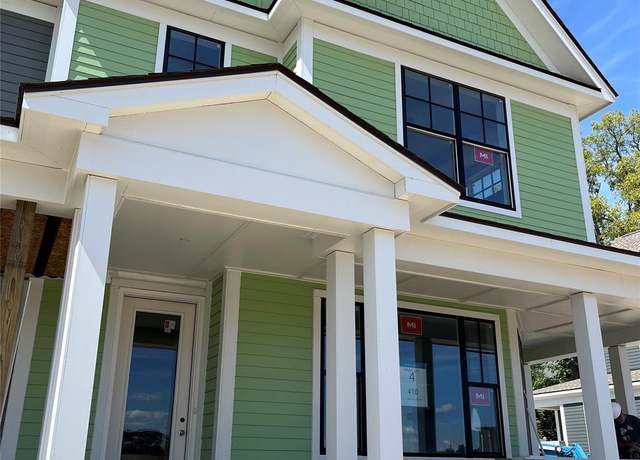 Property at 410 S Center St, Northville, MI 48167, 3 beds, 2.5 baths