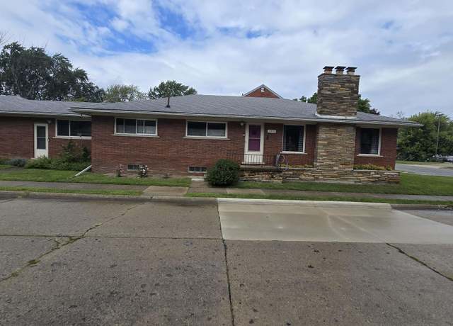 Property at 23001 Hayes Ave, Eastpointe, MI 48021, 3 beds, 1.5 baths