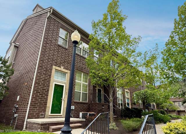 Property at 43 Georgetown Ct, Dearborn, MI 48126, 2 beds, 2 baths