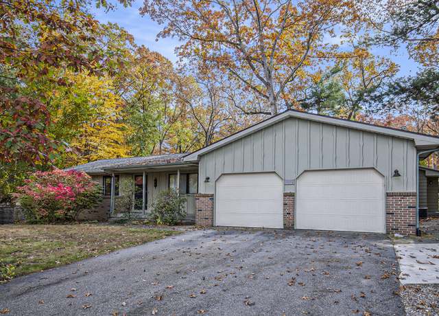 Property at 7362 30th St SE, Ada, MI 49301, 5 beds, 4 baths
