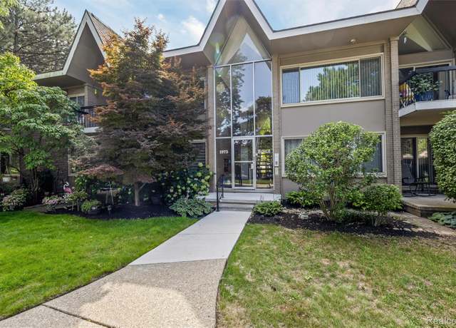 Property at 1975 Klingensmith Road Rd #25, Bloomfield Hills, MI 48302, 2 beds, 2 baths