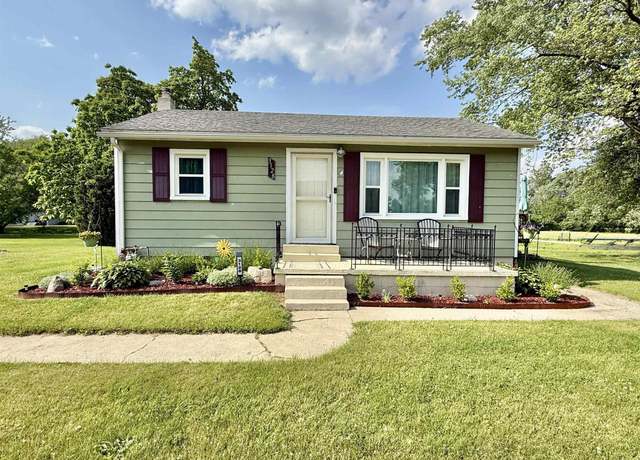 Property at 3128 Clayton St, Erie, MI 48133, 2 beds, 1 bath