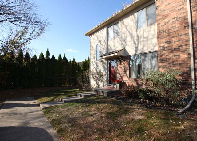 Property at 40831 Highpointe Dr, Clinton Township, MI 48038, 2 beds, 1.5 baths