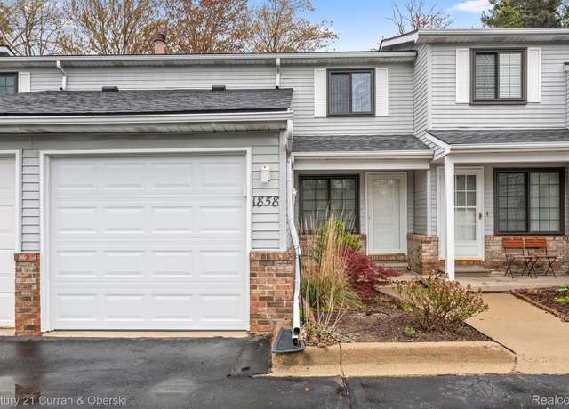 Property at 1858 N Pontiac Trl, Walled Lake, MI 48390, 2 beds, 1.5 baths