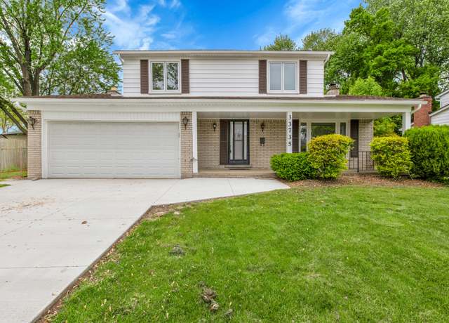 Property at 33735 Kennedy Dr, Sterling Heights, MI 48310, 4 beds, 1.5 baths