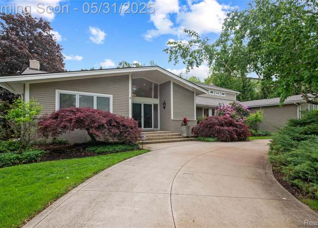 Property at 4495 Stony River Dr, Bloomfield Hills, MI 48301, 5 beds, 6.5 baths