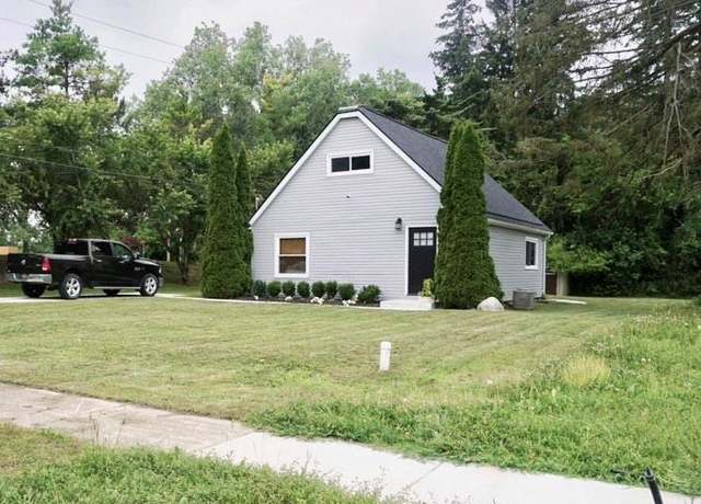 Property at 3344 Bathurst Ave, Rochester Hills, MI 48309, 3 beds, 2 baths