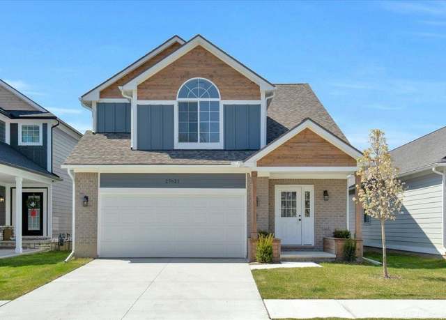 Property at 27621 Maryjane Lane Ln E, Chesterfield, MI 48047, 3 beds, 2.5 baths