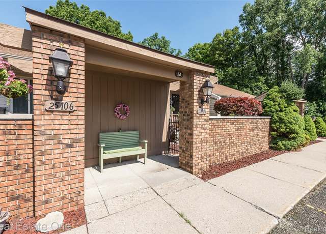 Property at 25104 Hamilton Ct #4, South Lyon, MI 48178, 2 beds, 2 baths
