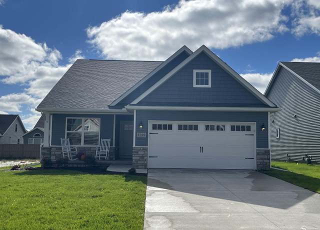 Property at 8289 Grande Lake Cir, Temperance, MI 48182, 3 beds, 2 baths