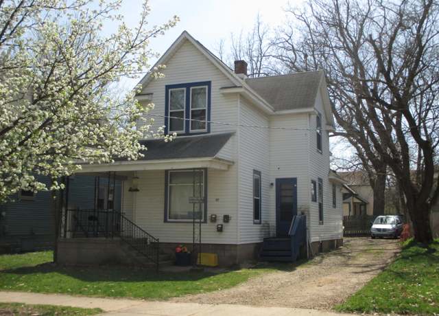 Property at 617 Forest St, Kalamazoo, MI 49008, 4 beds