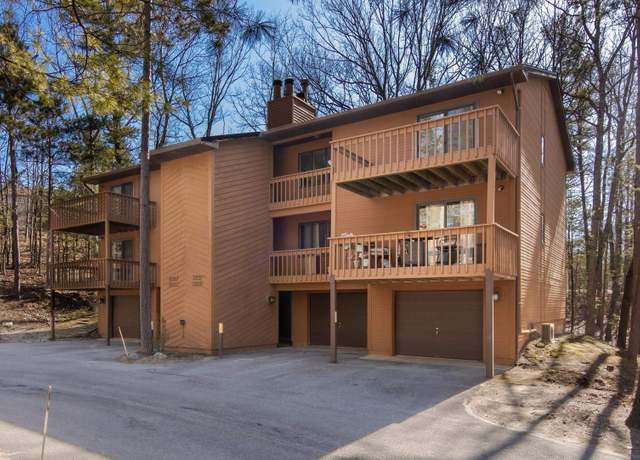 Property at 3908 Sherwood Forest Dr, Traverse City, MI 49686, 2 beds, 2 baths