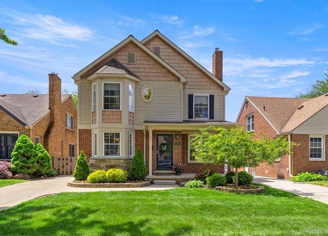 Property at 903 N Vernon St, Dearborn, MI 48128, 4 beds, 2 baths