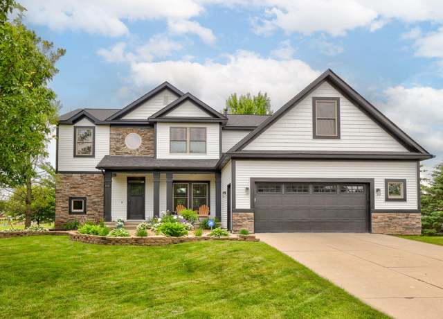 Property at 8460 Woodridge Dr, Davison, MI 48423, 4 beds, 3 baths