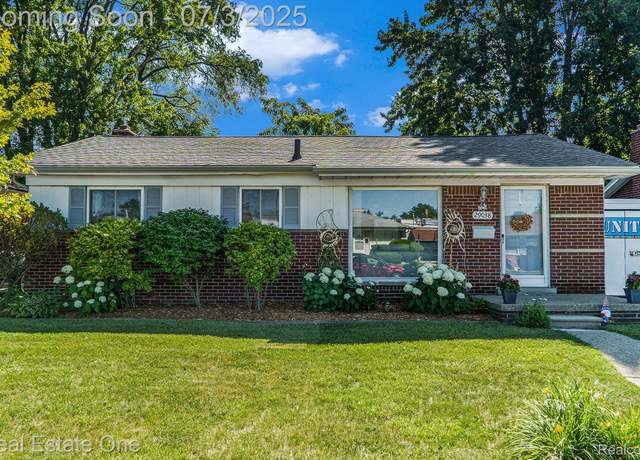 Property at 29038 Spoon Ave, Madison Heights, MI 48071, 3 beds, 1.5 baths