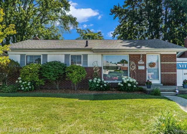 Property at 29038 Spoon Ave, Madison Heights, MI 48071, 3 beds, 1.5 baths