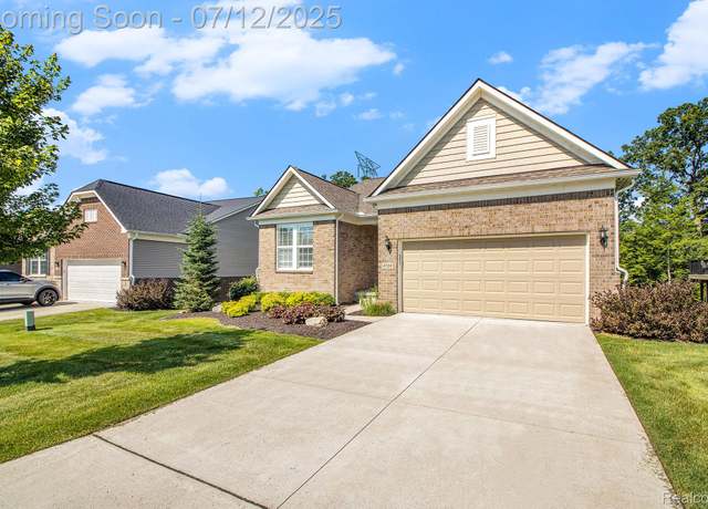 Property at 4104 Ashdale Way, Clarkston, MI 48348, 2 beds, 2 baths