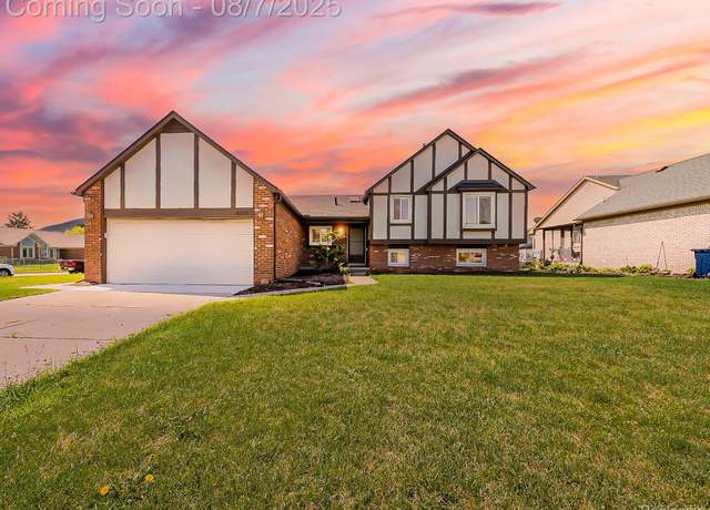 Property at 3550 Kirkton Dr, Sterling Heights, MI 48310, 4 beds, 3.5 baths