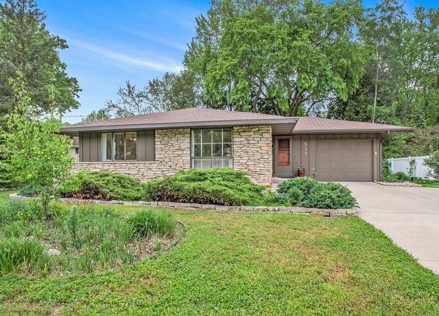 Property at 515 Springfield Cir, Niles, MI 49120, 2 beds, 1.5 baths