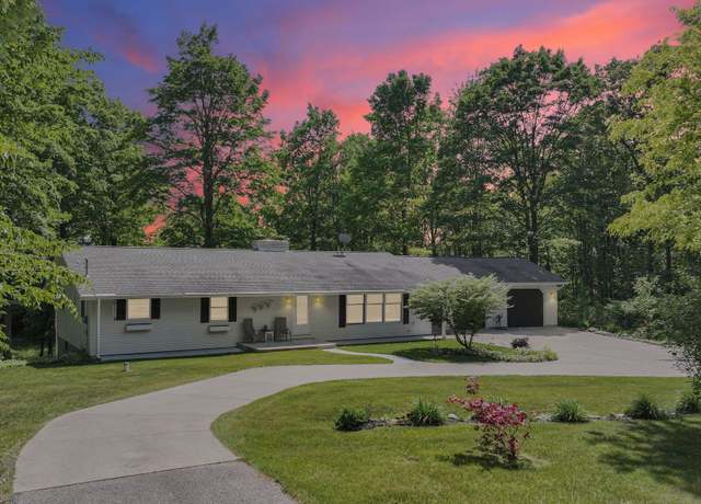 Property at 4301B W Sanborn Rd, Lake City, MI 49651, 3 beds, 2.5 baths