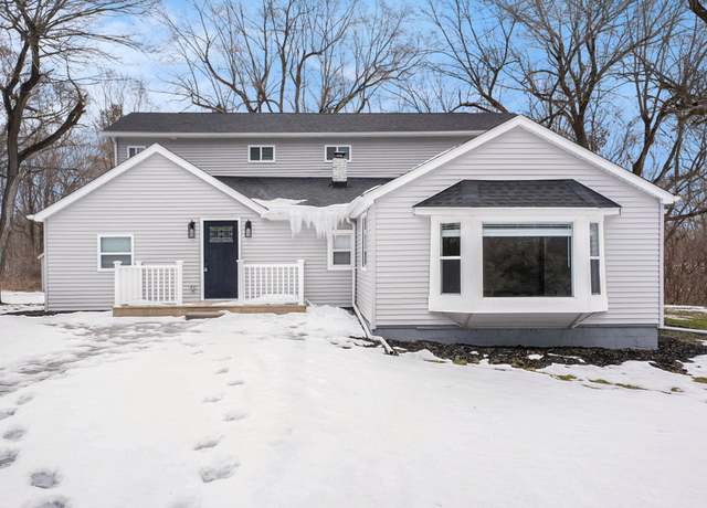Property at 2714 N Lapeer Rd, Lapeer, MI 48446, 4 beds, 2.5 baths