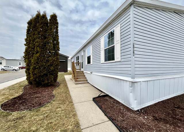 Property at 12161 Creekview Ave, Romeo, MI 48065, 4 beds, 2 baths