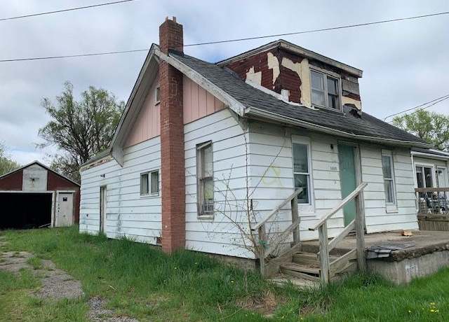 Property at 3609 Whitney Ave, Flint, MI 48532, 3 beds, 1 bath