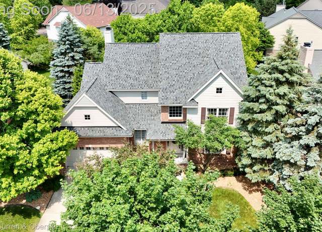 Property at 41242 Scarborough Ln, Novi, MI 48375, 4 beds, 3 baths