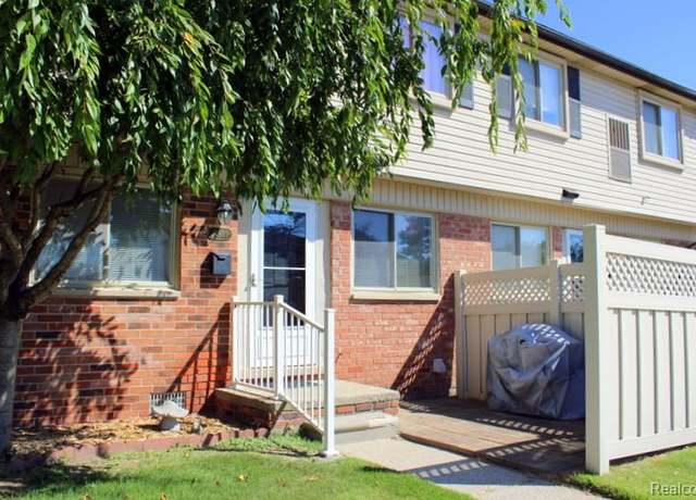Property at 24955 Mayfair St #22, Flat Rock, MI 48134, 2 beds, 1.5 baths