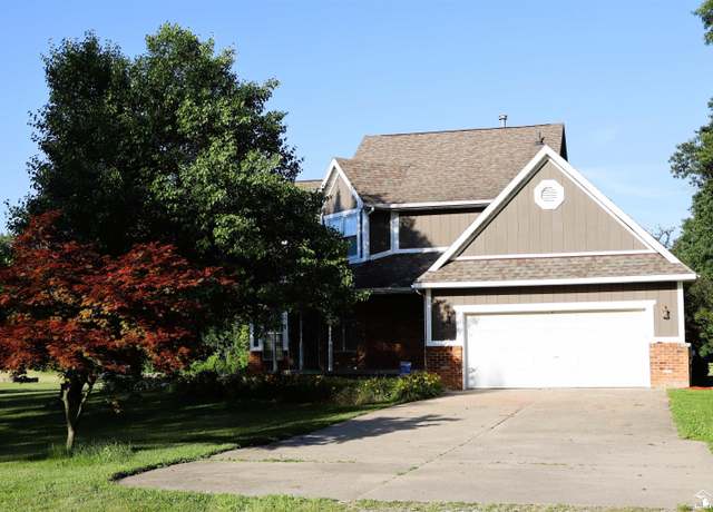 Property at 13578 Strasburg Rd, La Salle, MI 48145, 3 beds, 2.5 baths