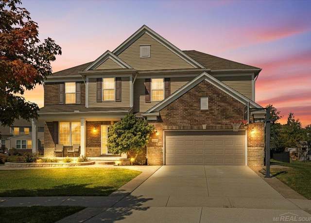 Property at 49479 Gaviota Ln, Macomb Township, MI 48044, 4 beds, 2.5 baths