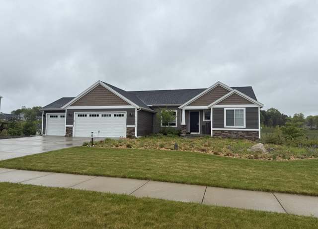 Property at 11726 Ridge Water Dr NE, Sparta, MI 49345, 5 beds, 3 baths
