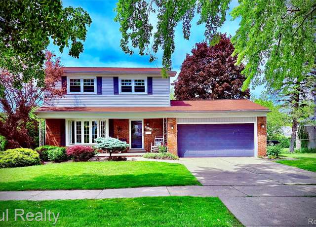 Property at 29902 Lyndon St, Livonia, MI 48154, 3 beds, 2.5 baths