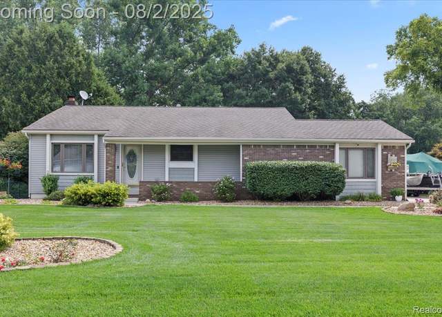Property at 1237 Keble Ln, Oxford, MI 48371, 4 beds, 2 baths
