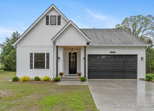 Property at 11979 13 Mile Rd NE, Greenville, MI 48838, 3 beds, 2 baths