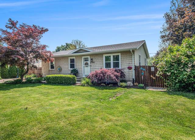 Property at 2700 Norfolk Rd SE, Grand Rapids, MI 49506, 3 beds, 1 bath
