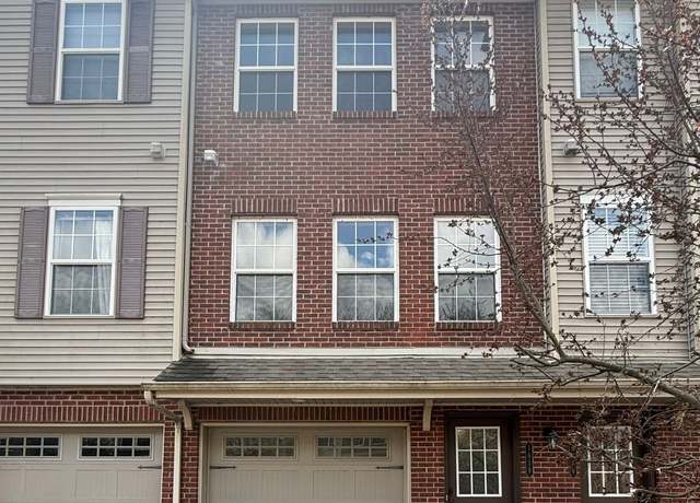 Property at 1618 Red Hickory, Howell, MI 48855, 2 beds, 1.5 baths